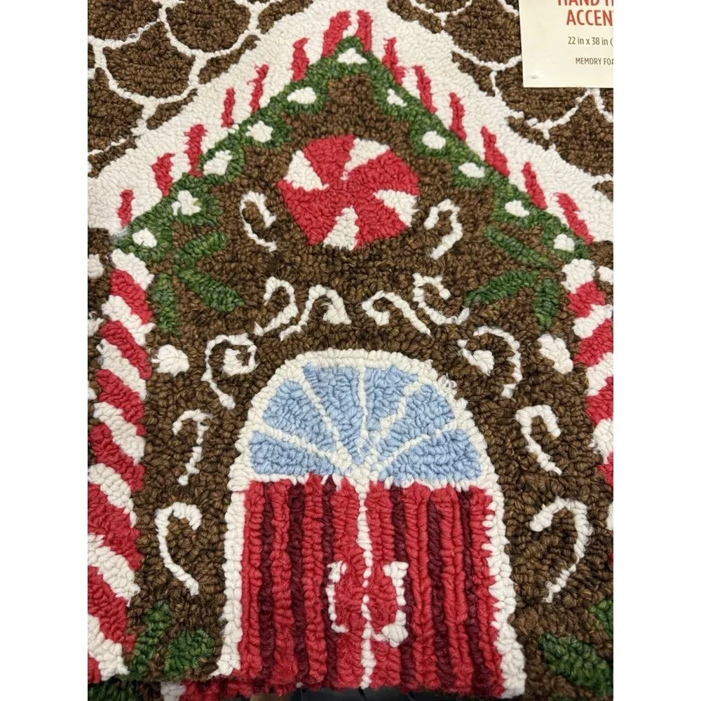 Christmas Gingerbread House Rug Hand Hooked Carpet Memory Foam Padding 22” x 38”